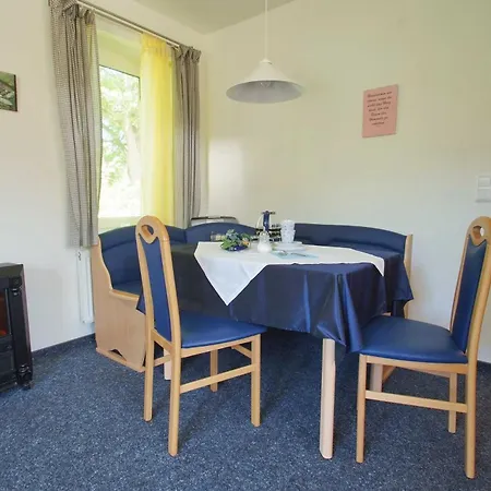 Ferienzentrum Brouwer, 75010 펜션 Westoverledingen