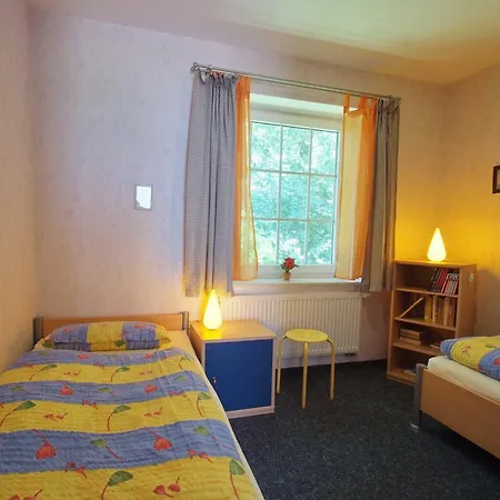 度假居 Ferienzentrum Brouwer, 75010 *